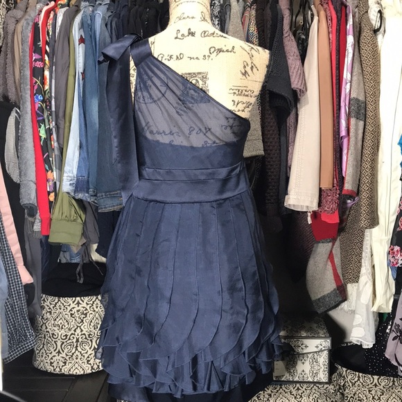 PHOEBE COUTURE Dress - Picture 4 of 7